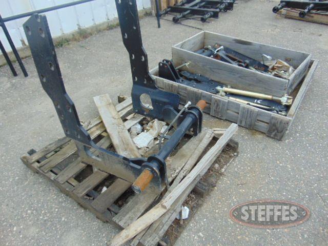 3 pt. hitch for engine end on New Holland TV145_1.jpg